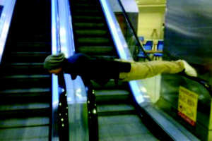 817-Safe operation of escalatorsPrim.jpg